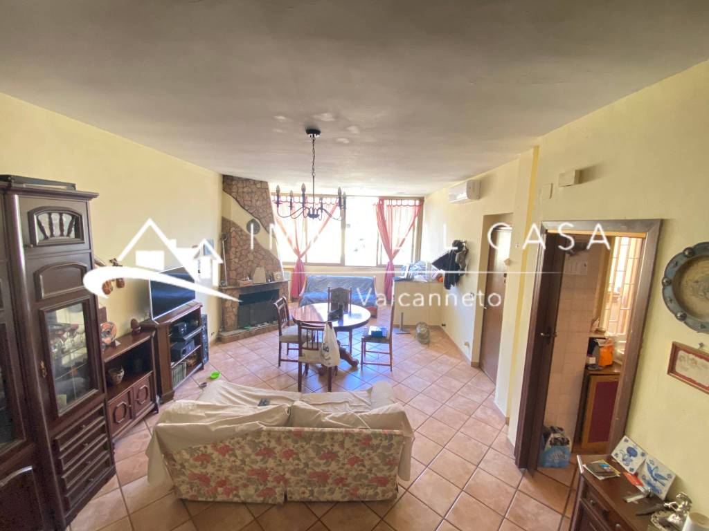 Attico / mansarda a Cerveteri in Via Giovan Battista Pergolesi, 92 - Foto 2