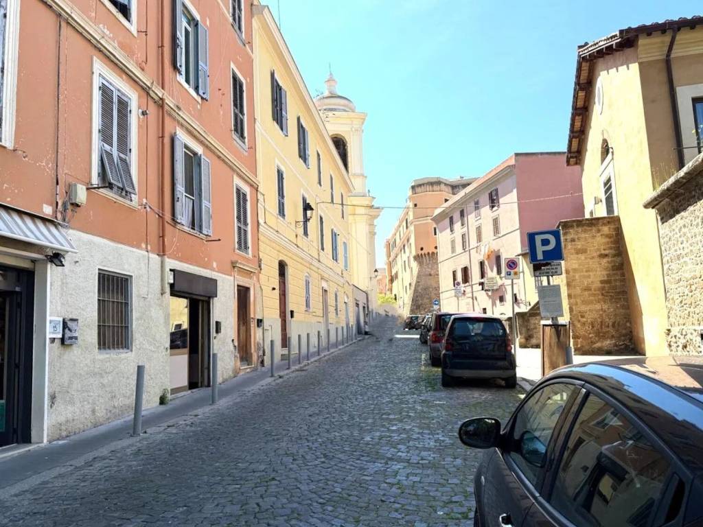Immobile a Civitavecchia in Via Gabriele D'Annunzio - Foto 2