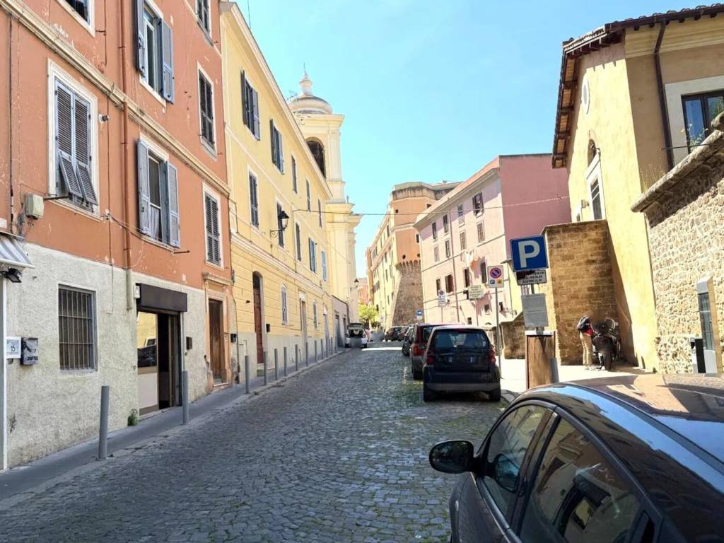 Immobile a Civitavecchia in Via Gabriele D'Annunzio - Foto 3