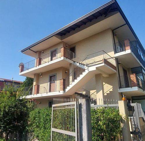 Appartamento a Ragalna in Via Dottore Giuffrida - Foto 2