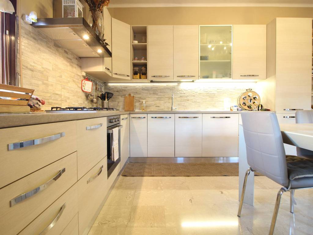 Appartamento a Montecchio maggiore in Via Pietro Ceccato, 50 - Foto 4