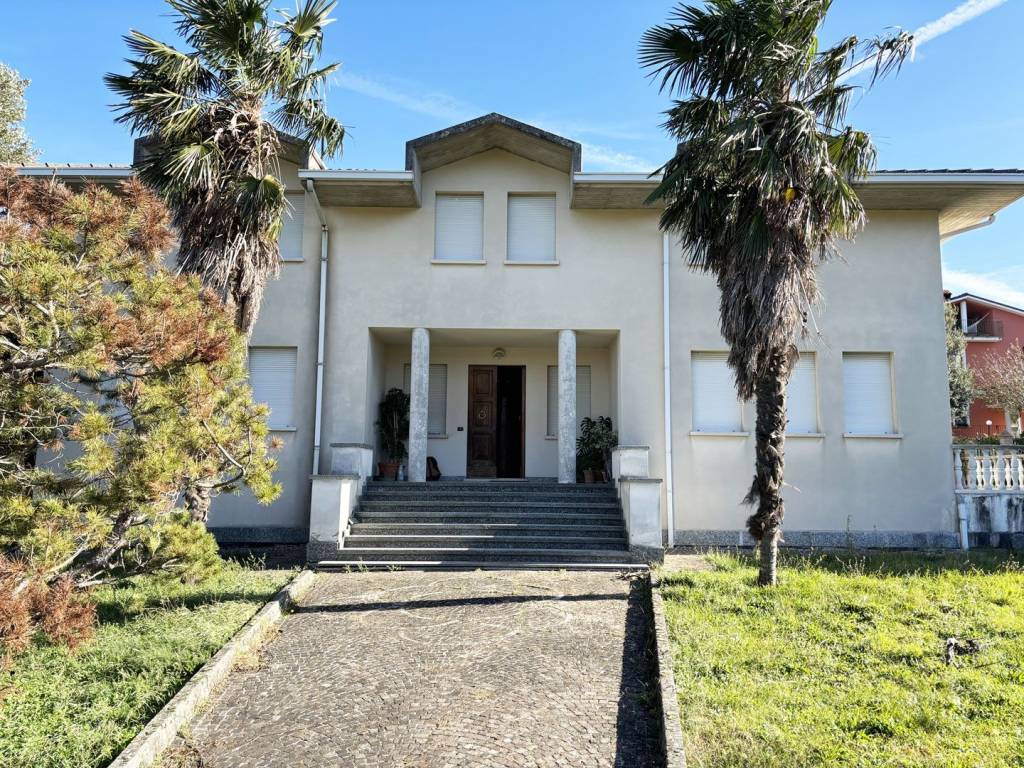 Villa a Cagli in Via Bruno Buozzi, 42 - Foto 2