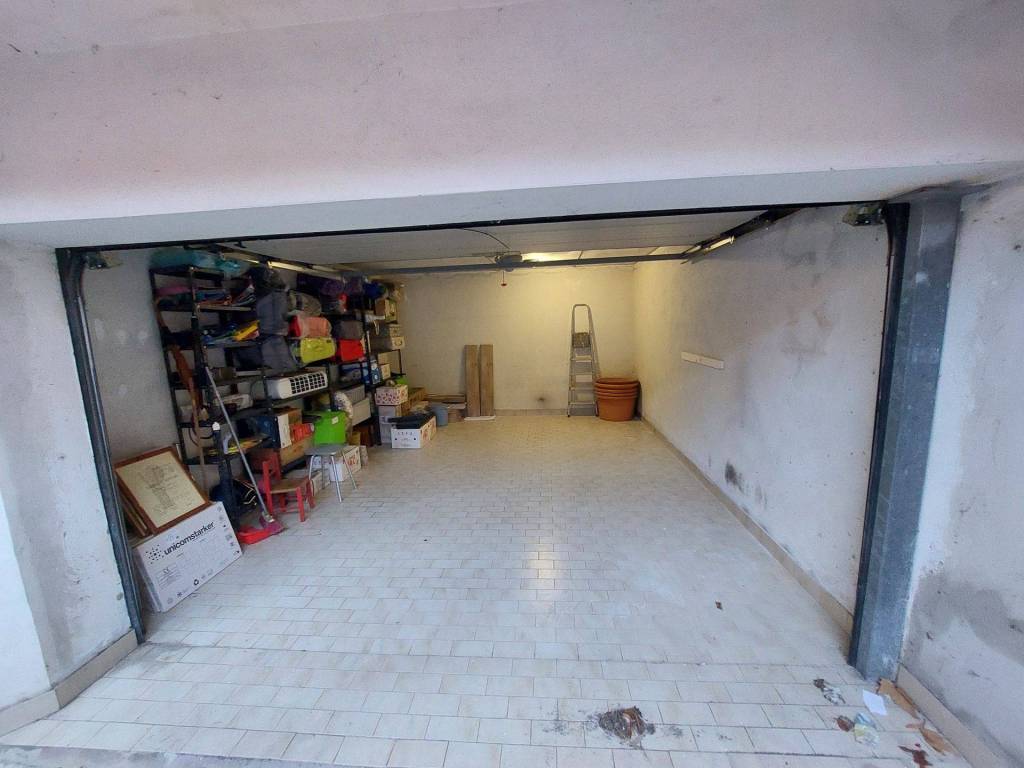 Box / garage a Civitavecchia in Via Romolo Mori, 18 - Foto 2