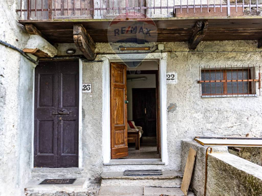 Appartamento a Morbegno in via Arzo, 22 - Foto 2