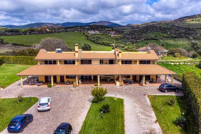 Villa a Civitavecchia in Via Terme di Traiano - Foto 2