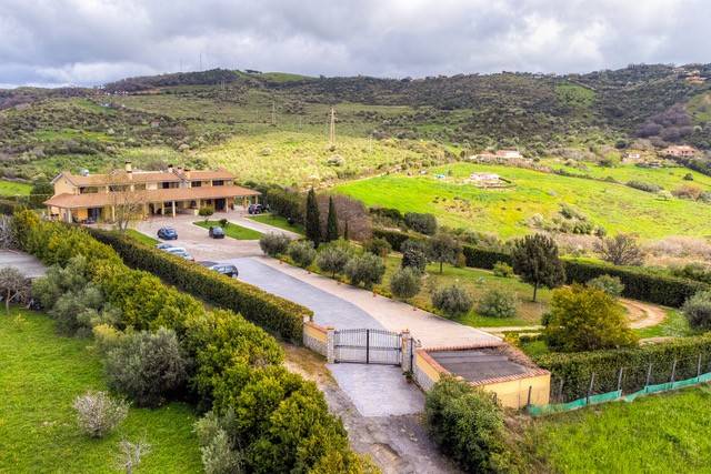Villa a Civitavecchia in Via Terme di Traiano - Foto 3