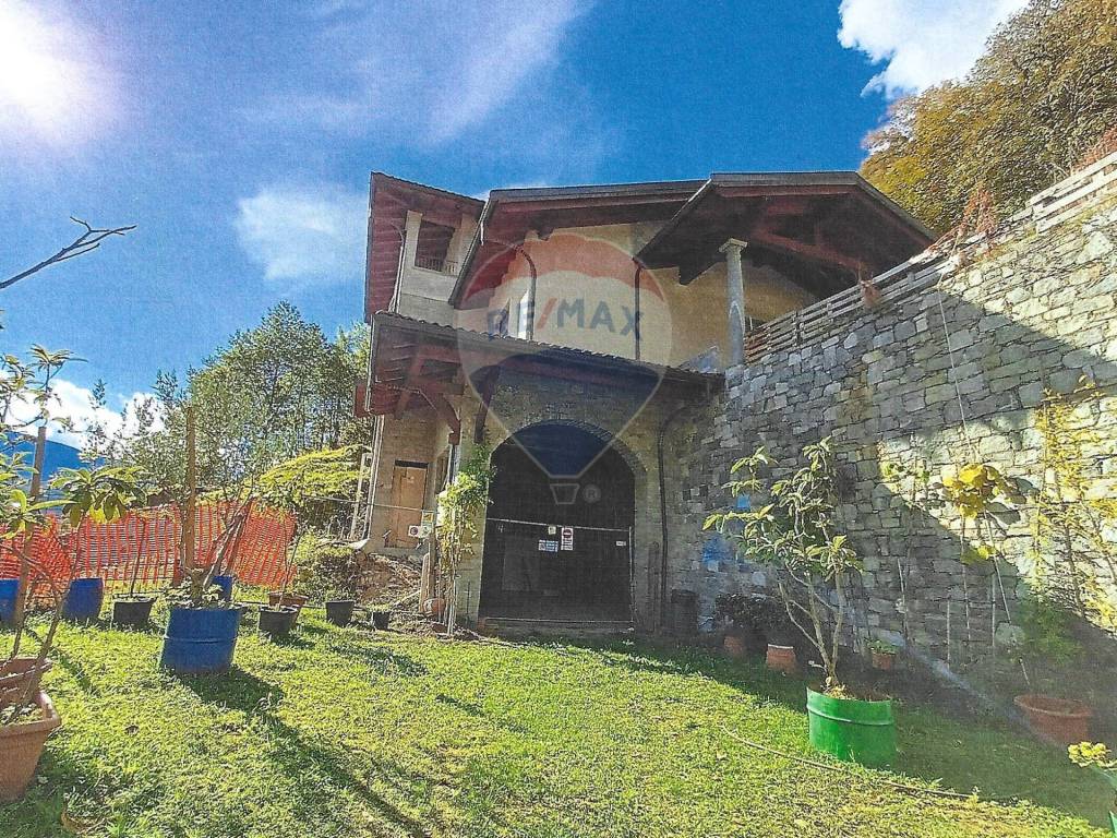 Villa a Civo in Frazione Cevo - Foto 2