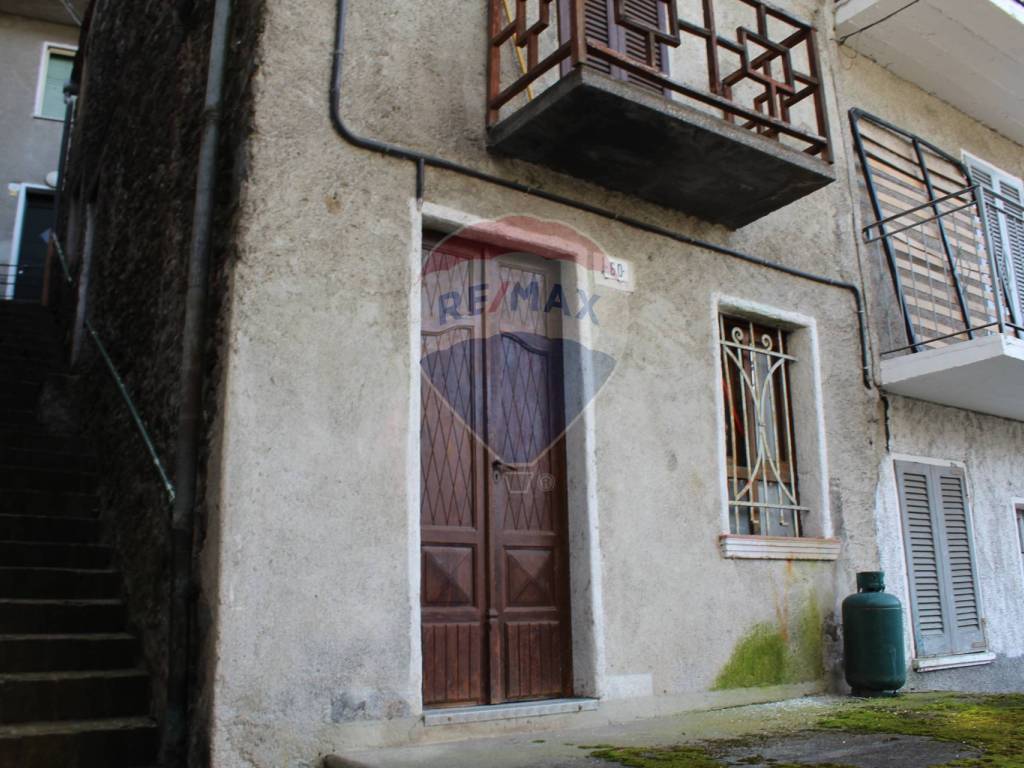 Appartamento a Forcola in via al Prato, 60 - Foto 3