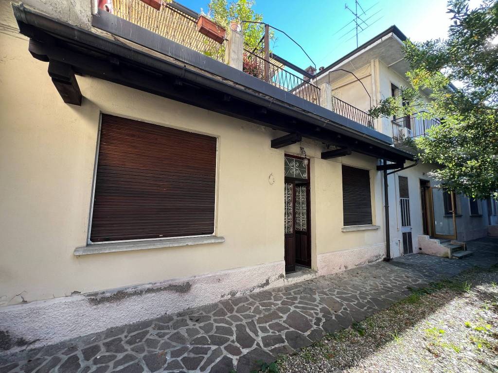 Appartamento a Busto arsizio in Via Rodolfo Gallazzi, 2 - Foto 3