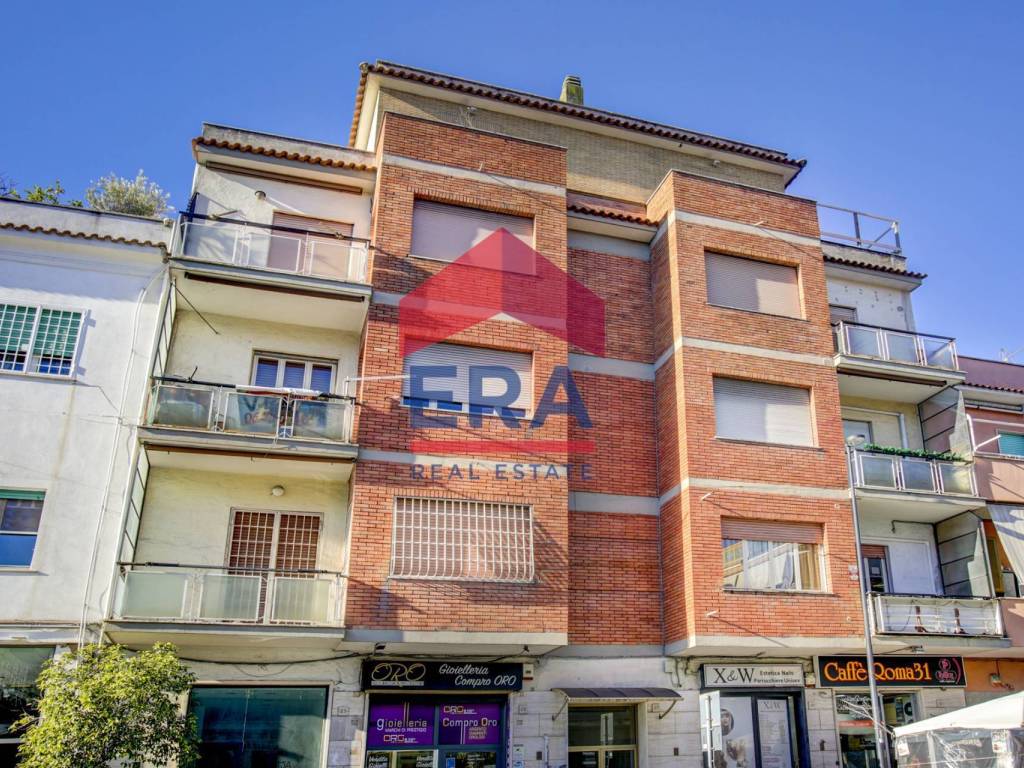 Appartamento a Pomezia in VIA ROMA, 27 - Foto 2