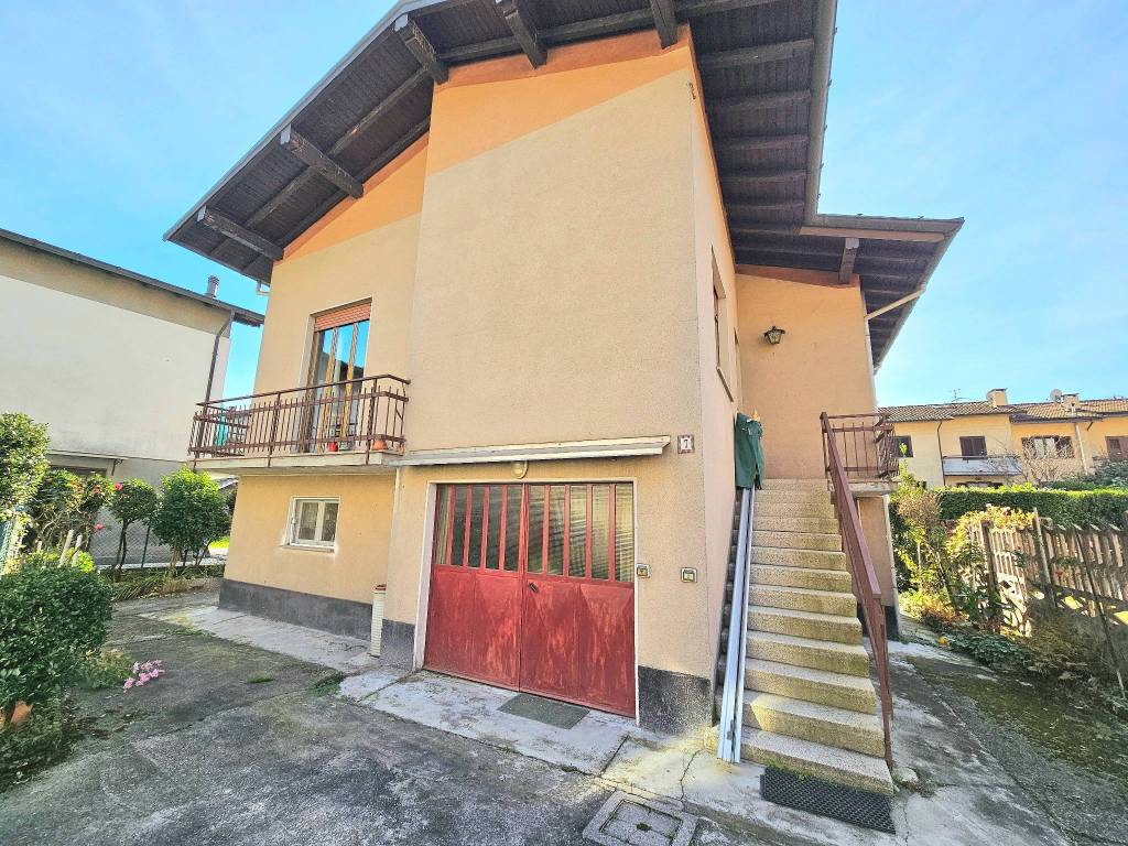 Villa a Laveno-mombello in Vicolo Monterosa, 7 - Foto 3