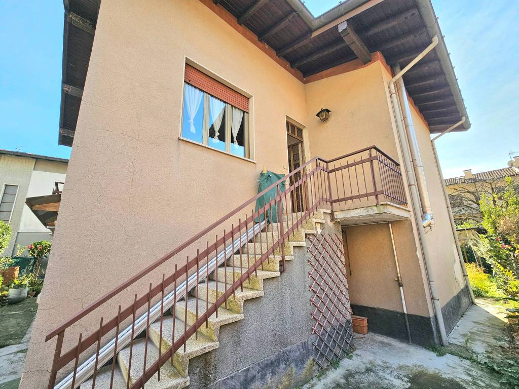 Villa a Laveno-mombello in Vicolo Monterosa, 7 - Foto 4