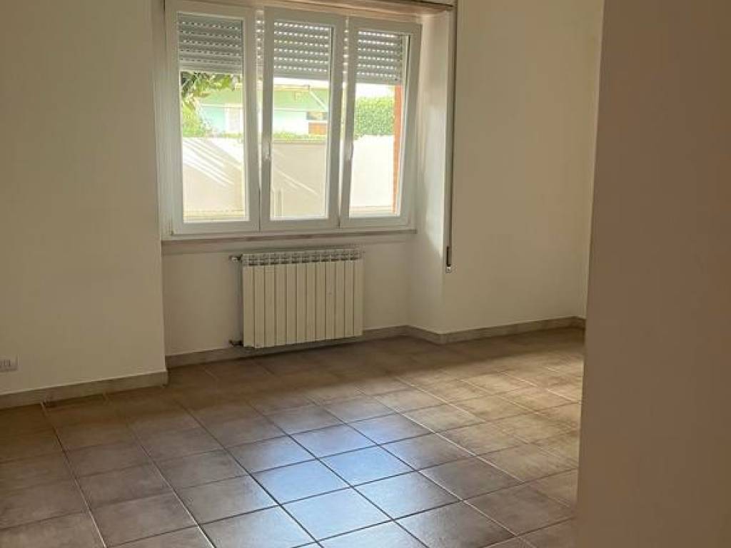 Appartamento a Nettuno in Via dei Gladioli - Foto 4
