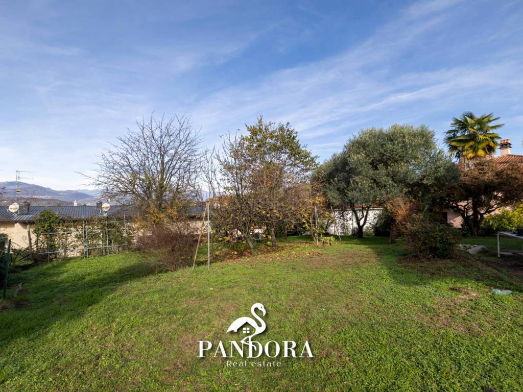 Villa a Taino in Via Monviso, 39 - Foto 4