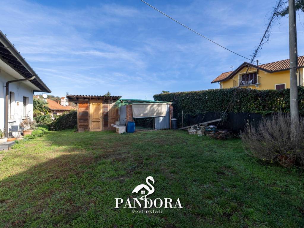 Villa a Taino in Via Monviso, 39 - Foto 5