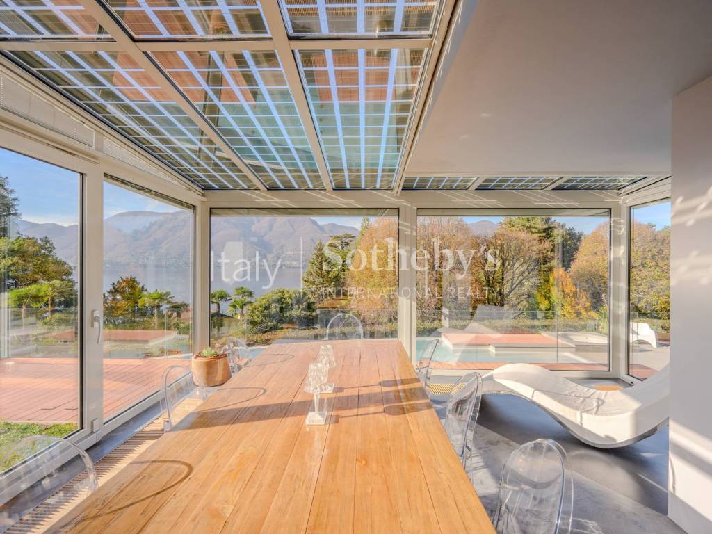 Villa a Brezzo di bedero in Via Porto Valtravaglia - Foto 2