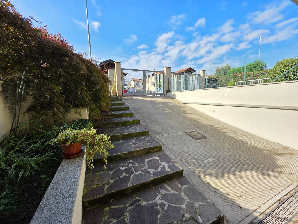 Villetta a schiera a Robecco sul naviglio in Via Martiri delle Foibe - Foto 2