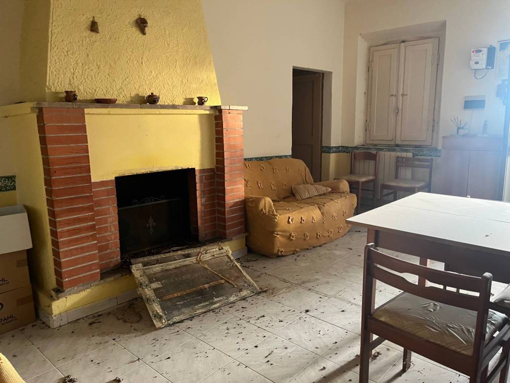 Casa indipendente a San giuliano terme in via ulisse dini, 8 - Foto 2