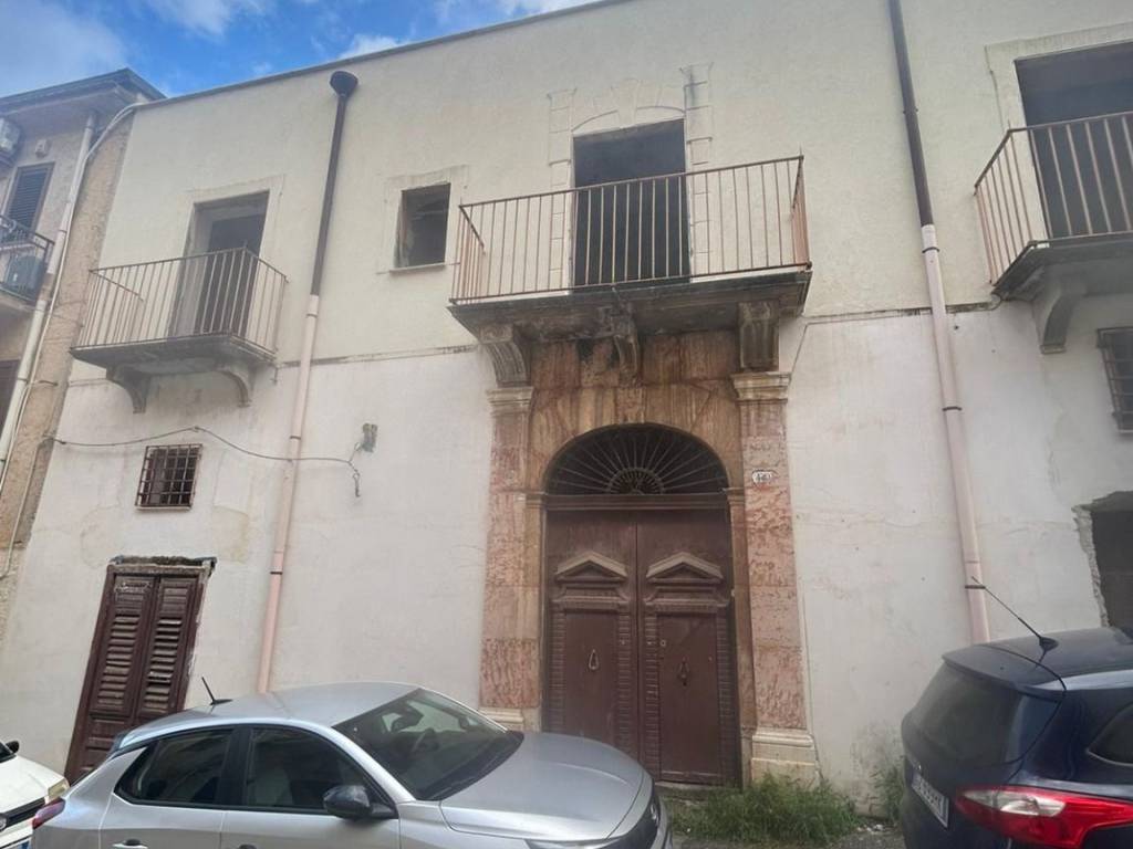 Casa indipendente a Castellammare del golfo in Via della Libertà - Foto 4