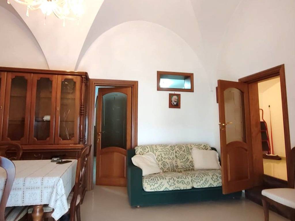 Appartamento a Ceglie messapica in Via Cesare Battisti - Foto 5