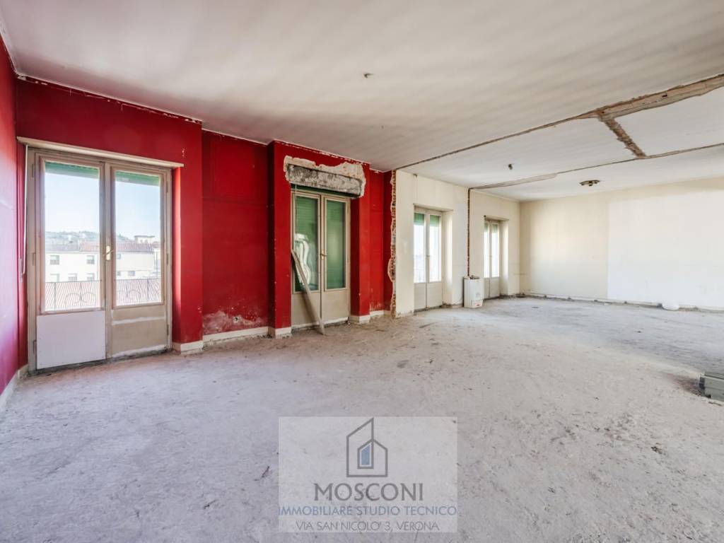 Appartamento a Verona in Via Anfiteatro, 9 - Foto 4