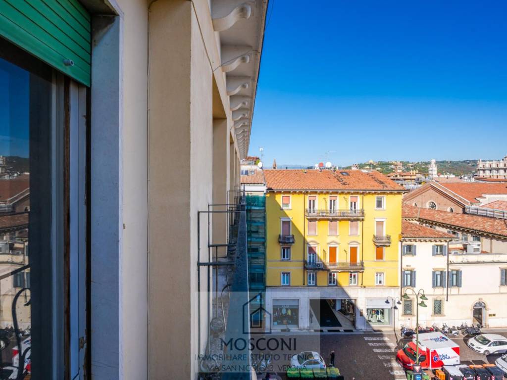 Appartamento a Verona in Via Anfiteatro, 9 - Foto 5