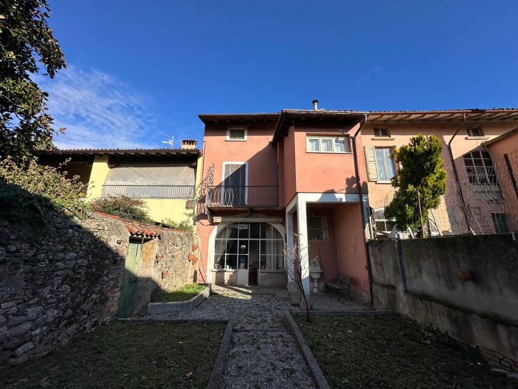 Casa indipendente a Calvagese della riviera in Via Pietro Lanfranchi, 4 - Foto 2