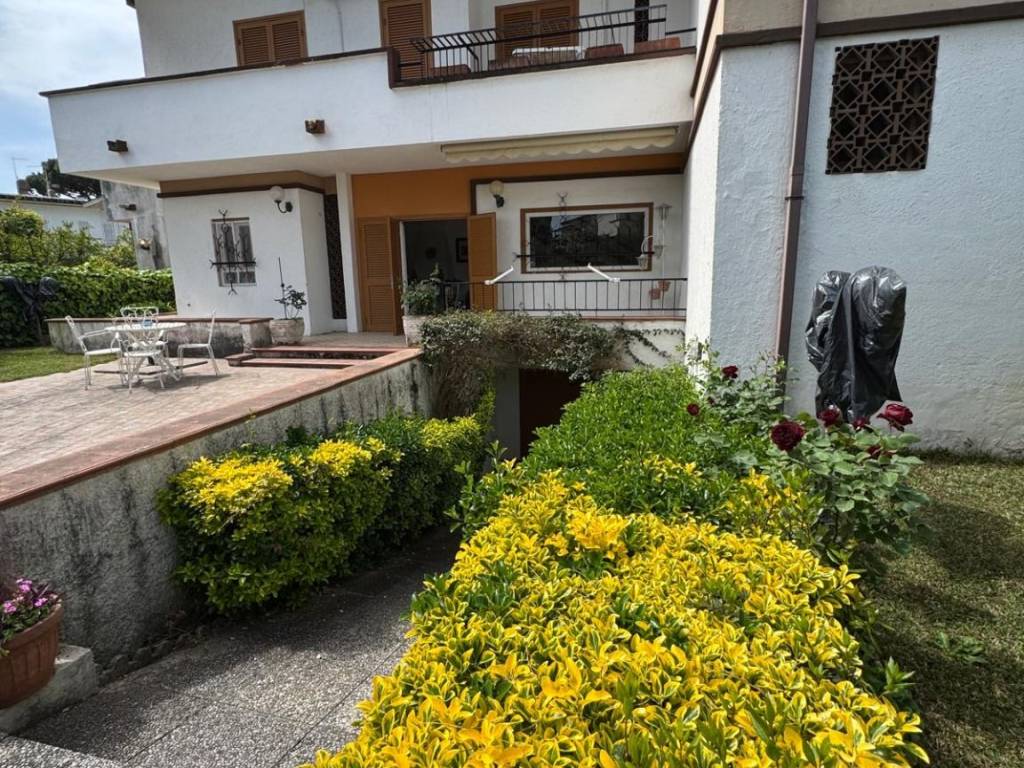 Villa a Terracina in Via Stella Polare, 19 - Foto 2