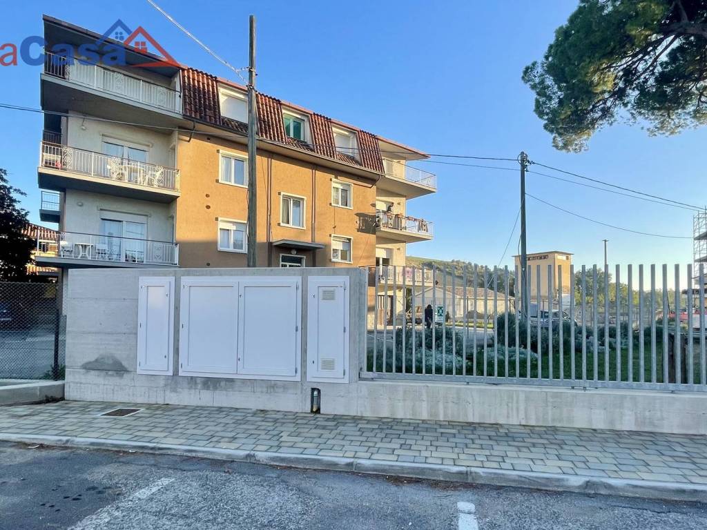 Appartamento a Ostra in Via San Girolamo, 25 - Foto 2