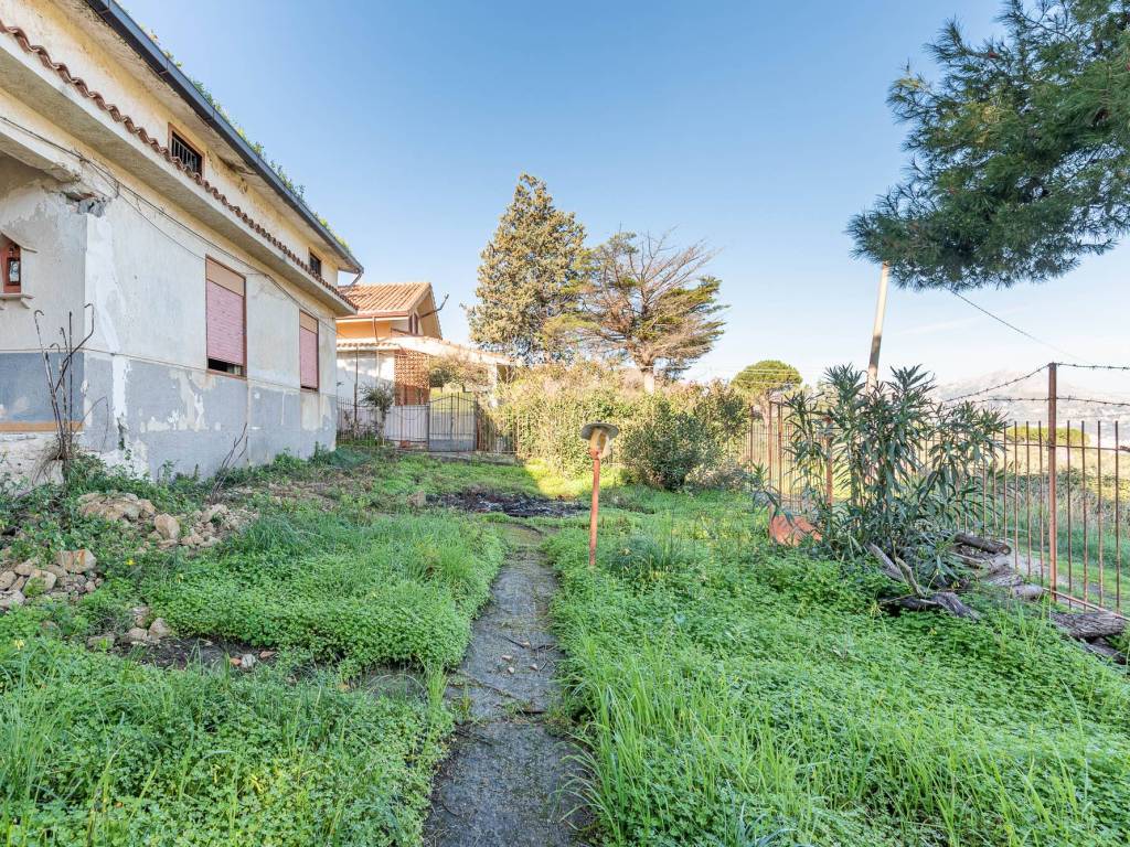 Villa a Altofonte in Via Ferrovia Est, 23 - Foto 5