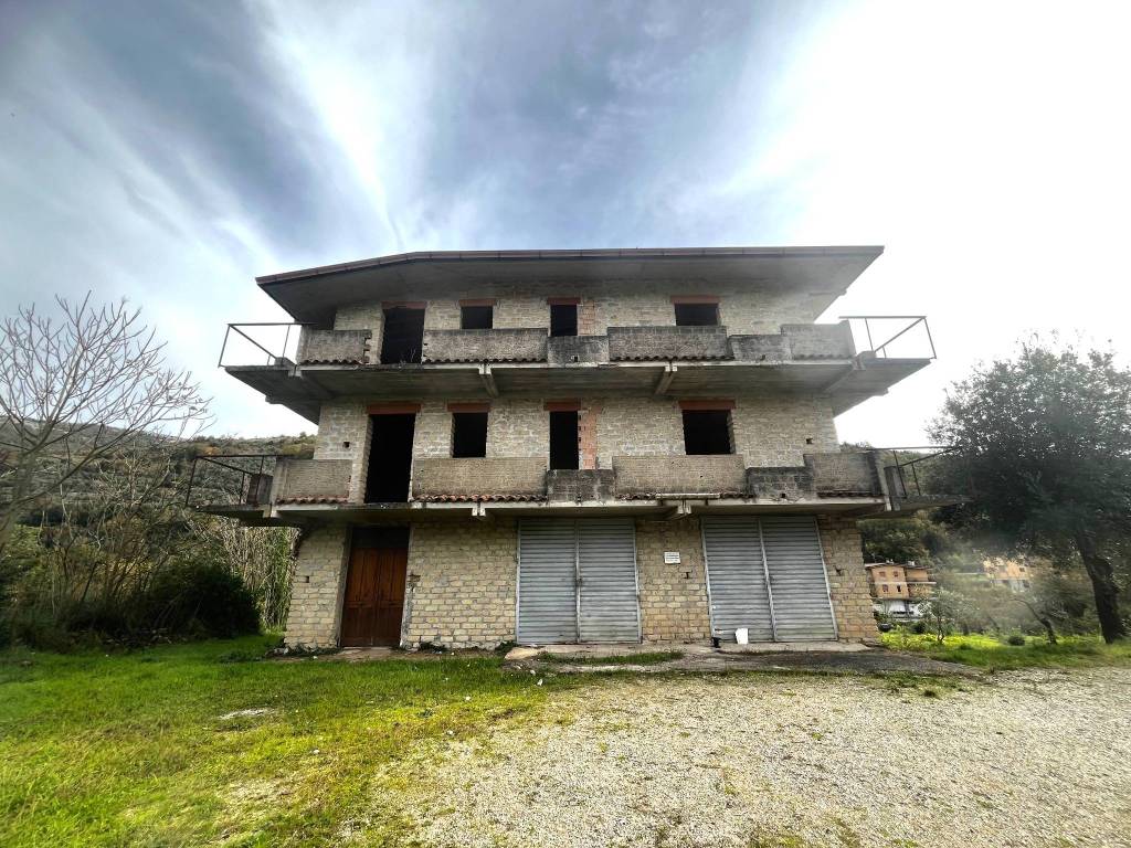 Palazzo / stabile a Lenola in Via Colle Pantano - Foto 5