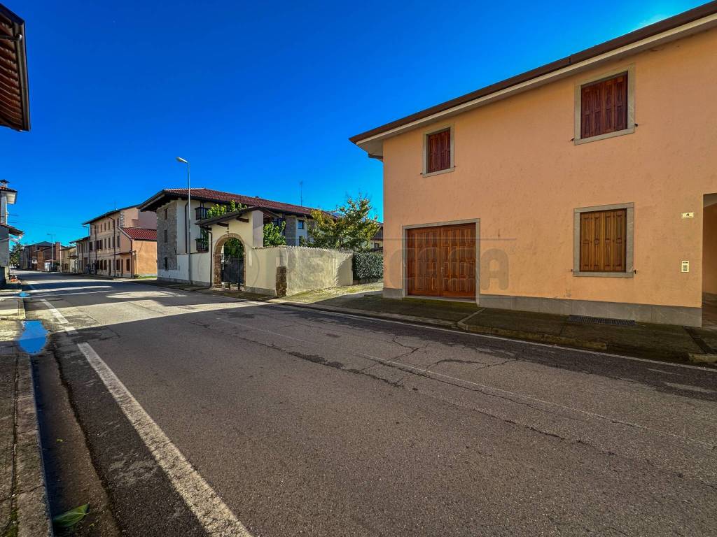 Villa a Mortegliano in Via Palmanova, 6 - Foto 2