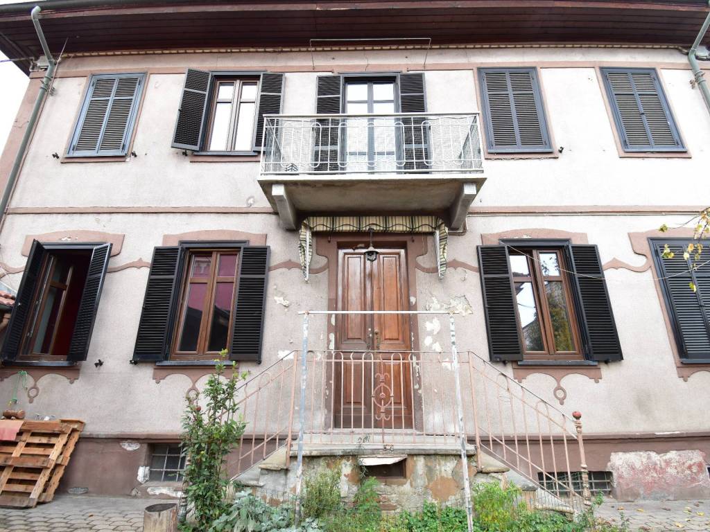 Villa a Pinerolo in Viale Castelfidardo, 44 - Foto 2