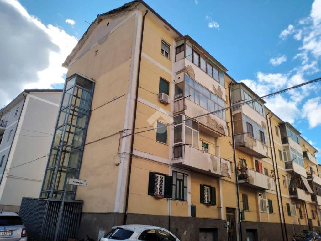 Appartamento a Cosenza in Via Kroton, 1 - Foto 2