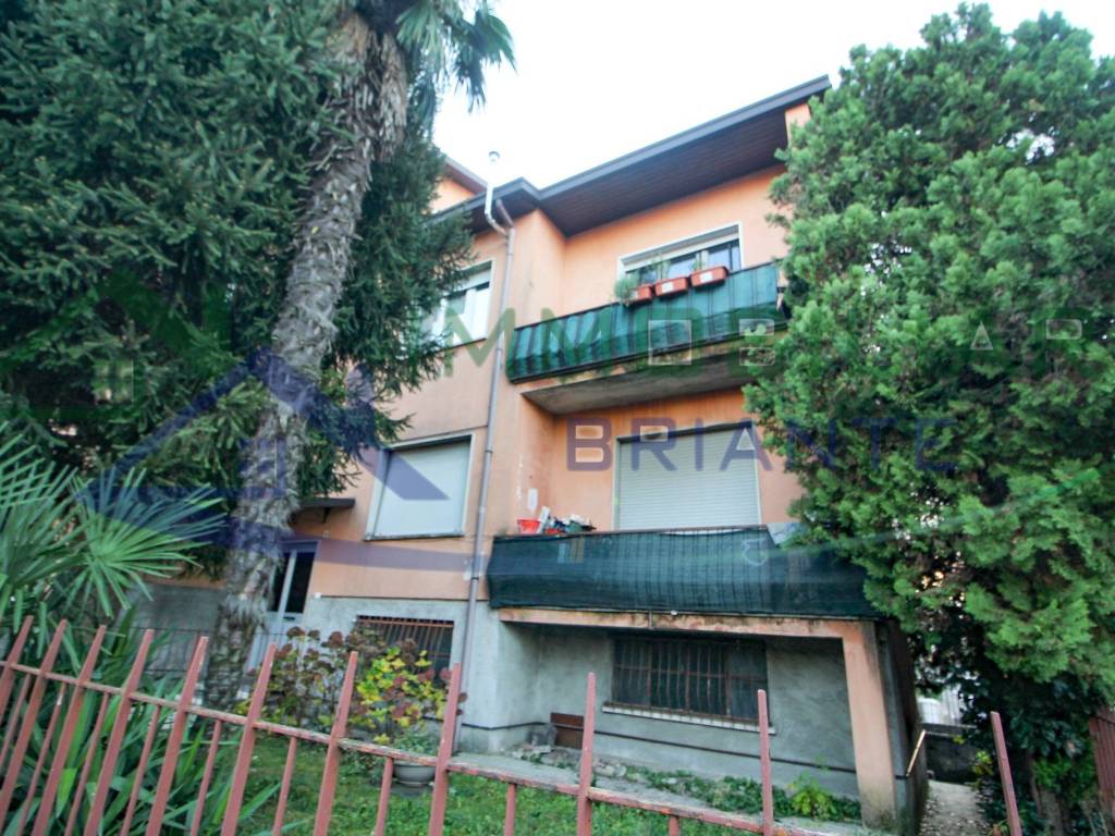 Appartamento a Somma lombardo in Via Cacciatori delle Alpi - Foto 5