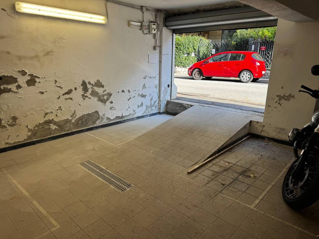 Box / garage a Genova in Via Montallegro - Foto 4