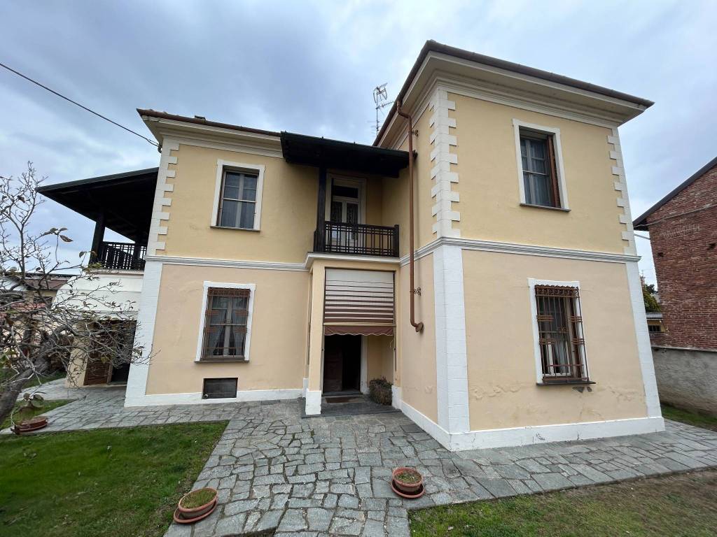 Villa a Palestro in Via Vinzaglio - Foto 2