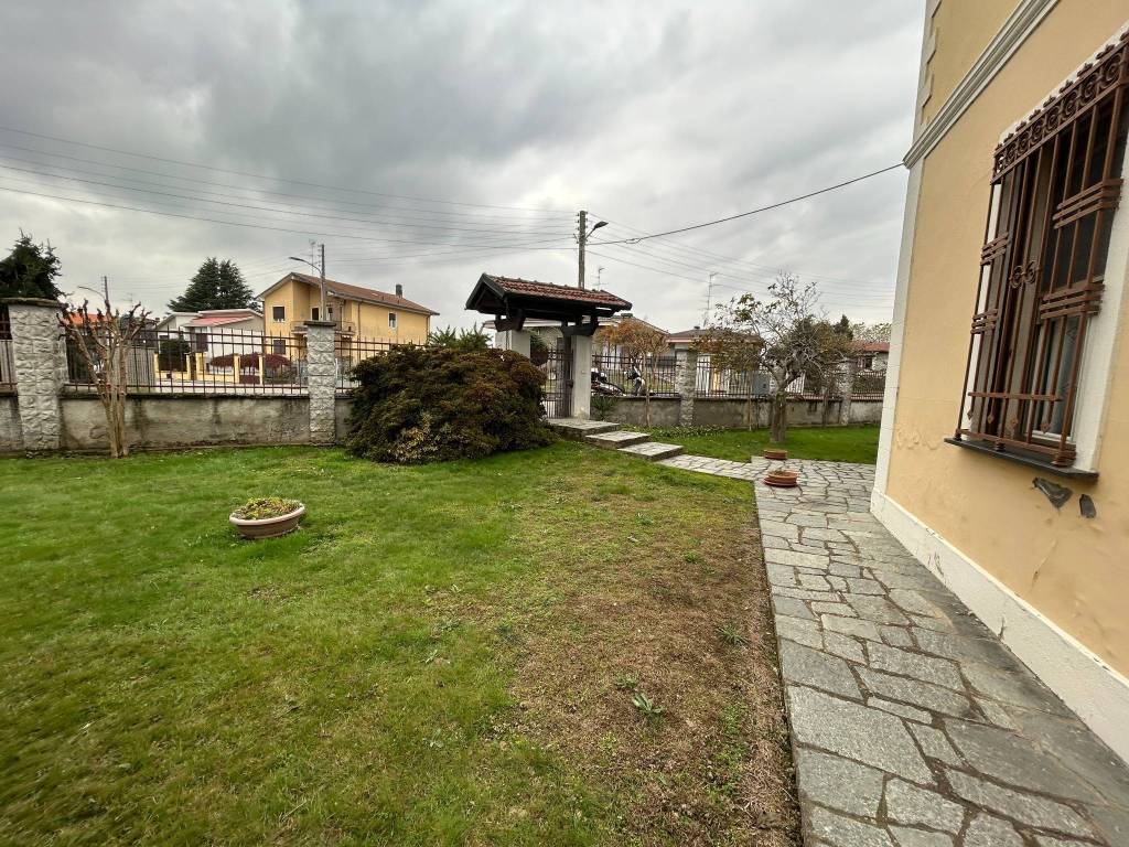 Villa a Palestro in Via Vinzaglio - Foto 3