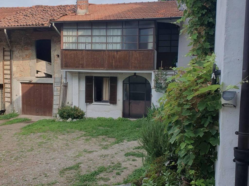 Appartamento a Leggiuno in Via Lago Maggiore, 13 - Foto 4