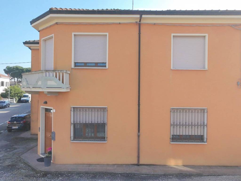 Villa a Argenta in Via Patuzza, 2 - Foto 2
