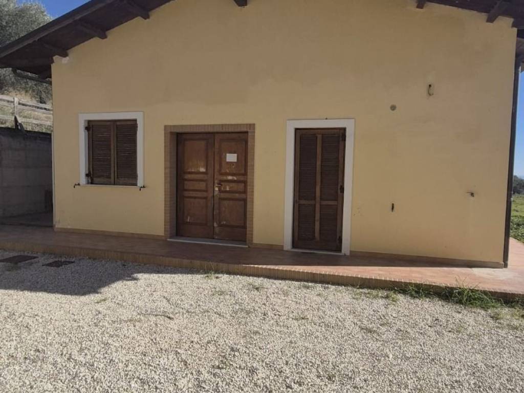 Palazzo / stabile a Atri in C.da Centorame - Foto 4