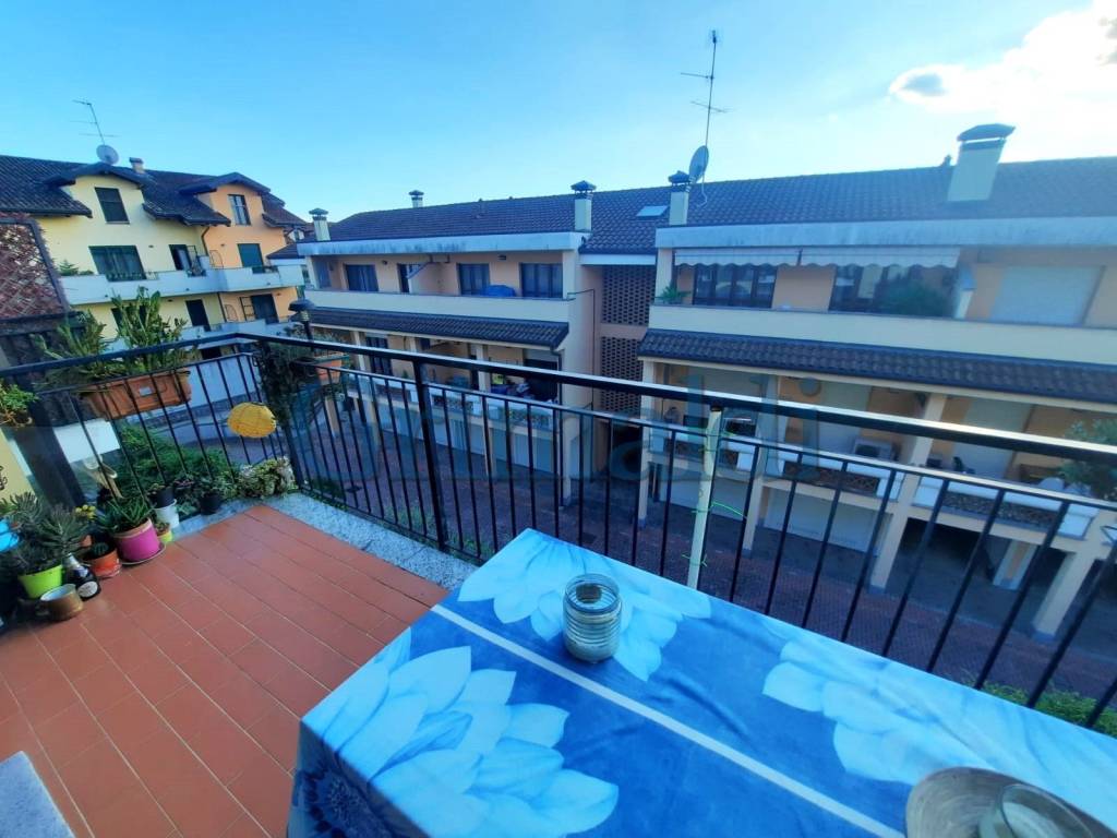 Appartamento a Bareggio in Via Isonzo - Foto 2