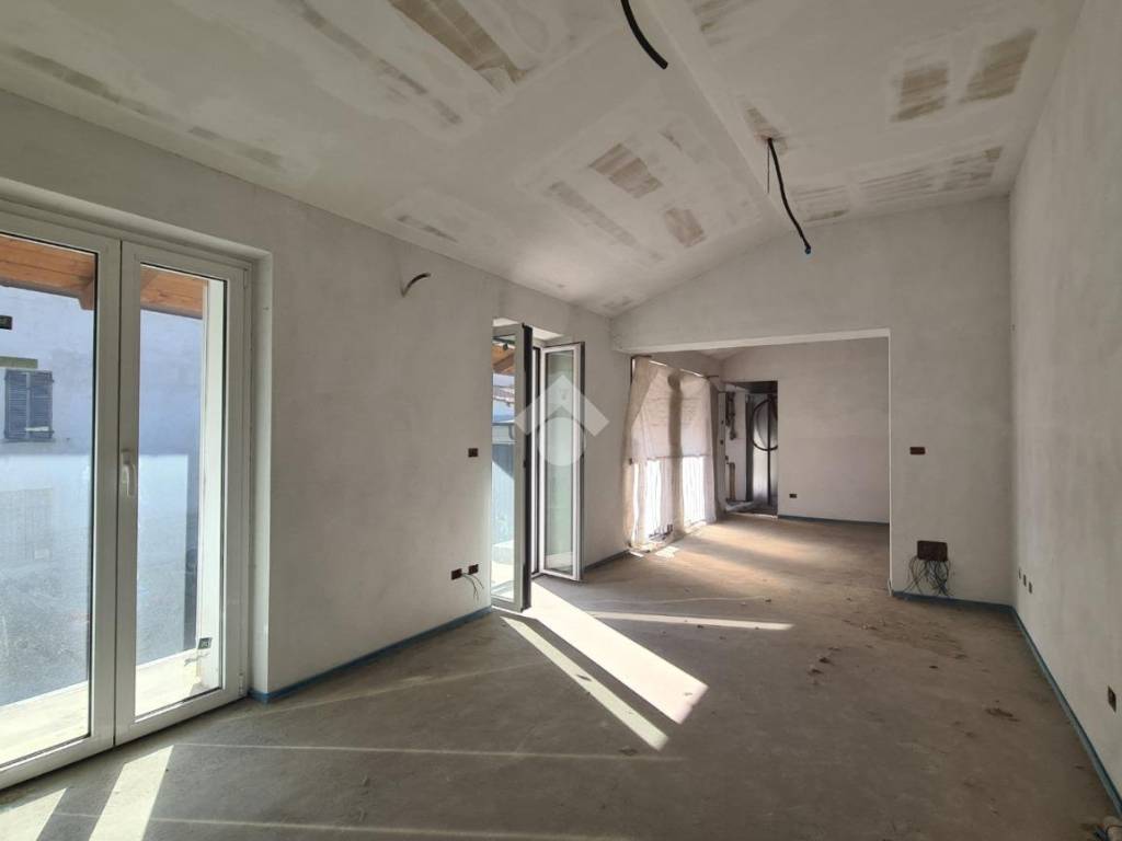 Appartamento a Bra in Piazza Carlo Alberto, 18 - Foto 4