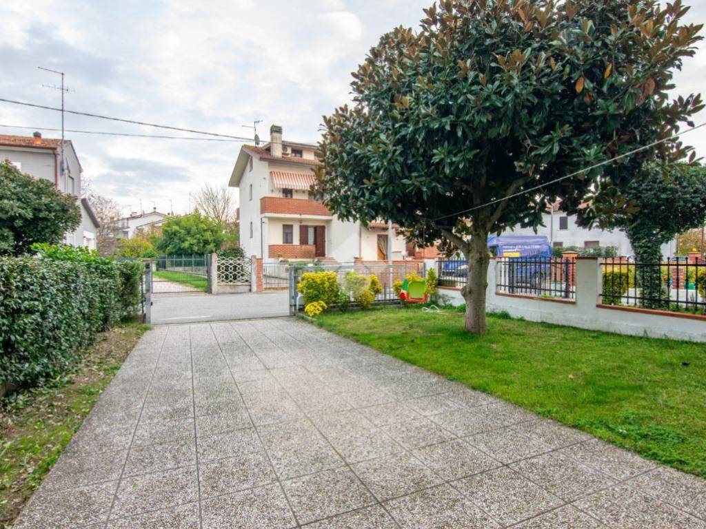 Villa a Ferrara in Via Polina, 25 - Foto 3