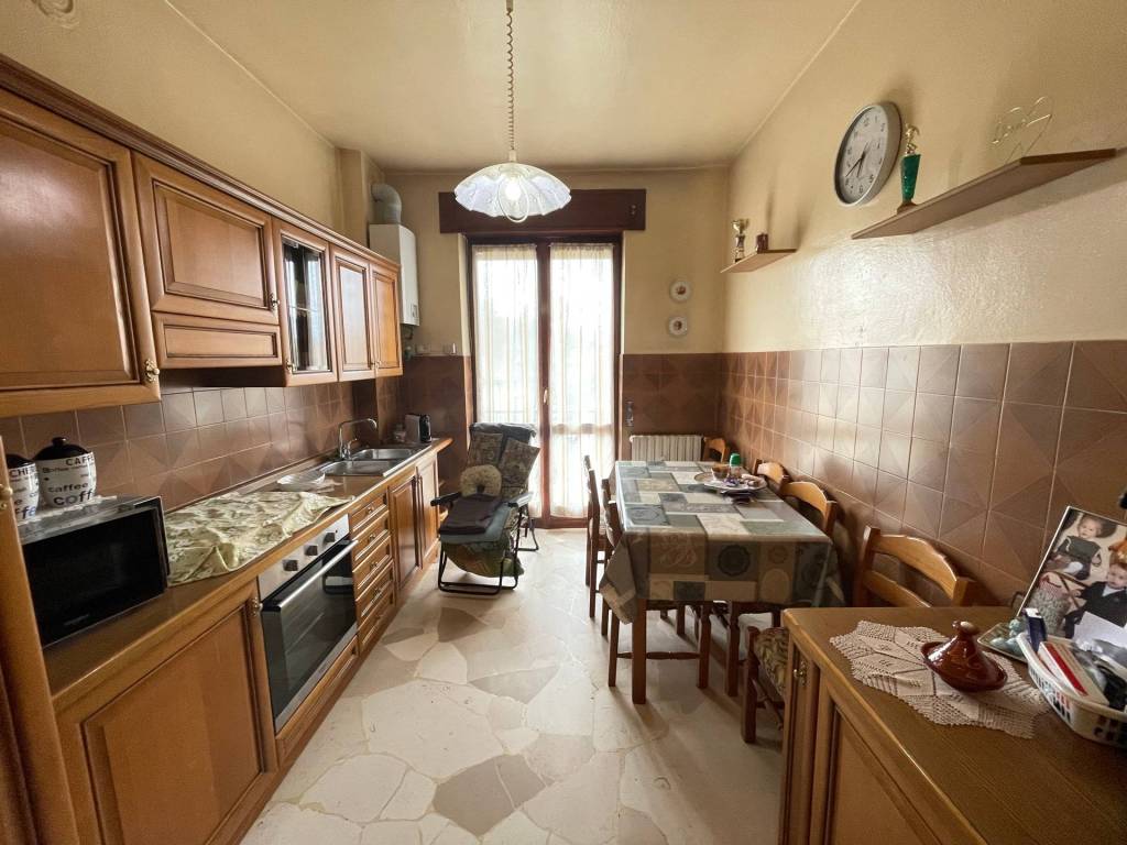 Appartamento a Cittiglio in Via Privata Rondò - Foto 5