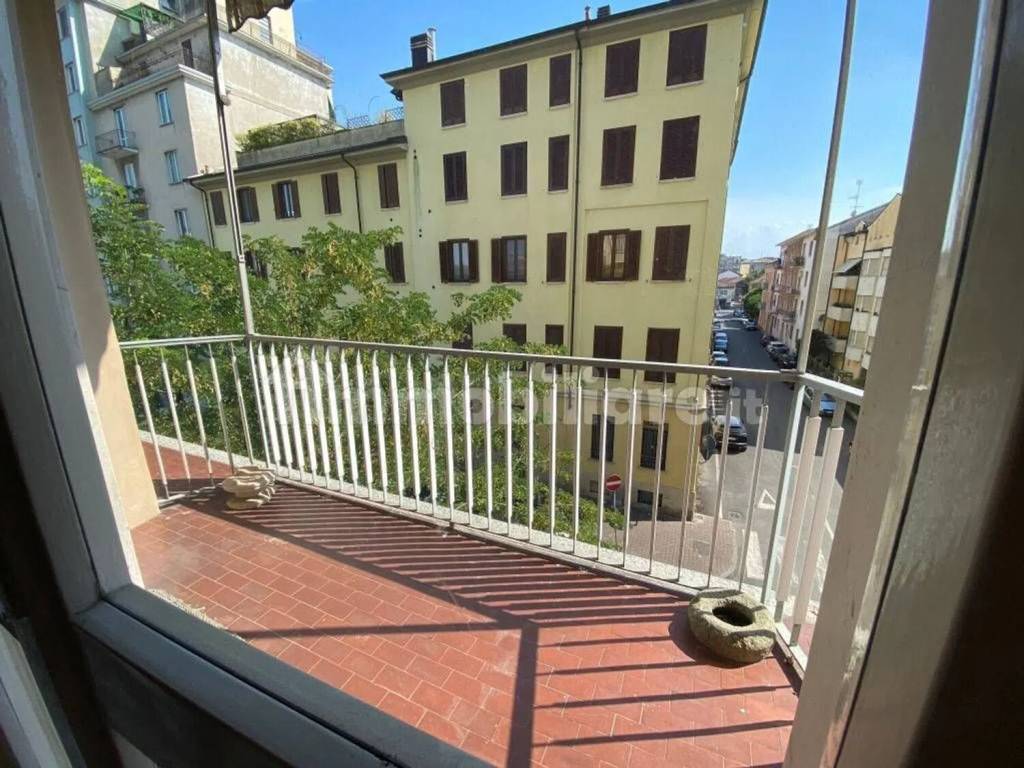 Appartamento a Voghera in Vittorio Veneto No Number - Foto 4