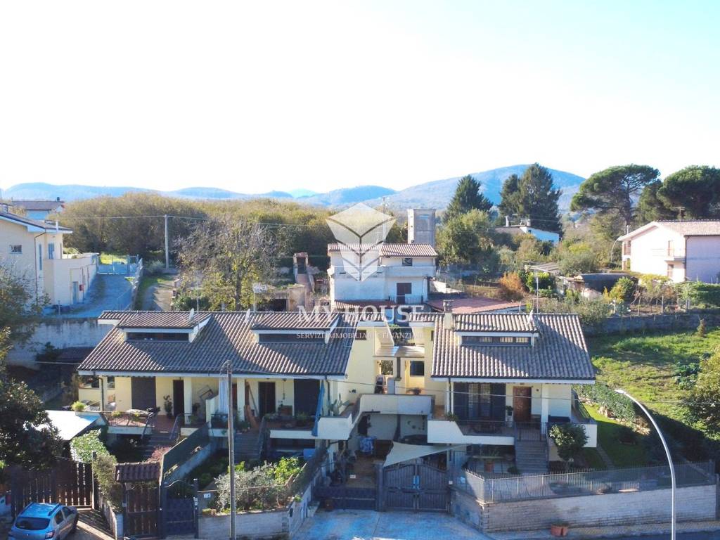 Villa a Labico in Strada Ventiquattresima, 30 - Foto 2