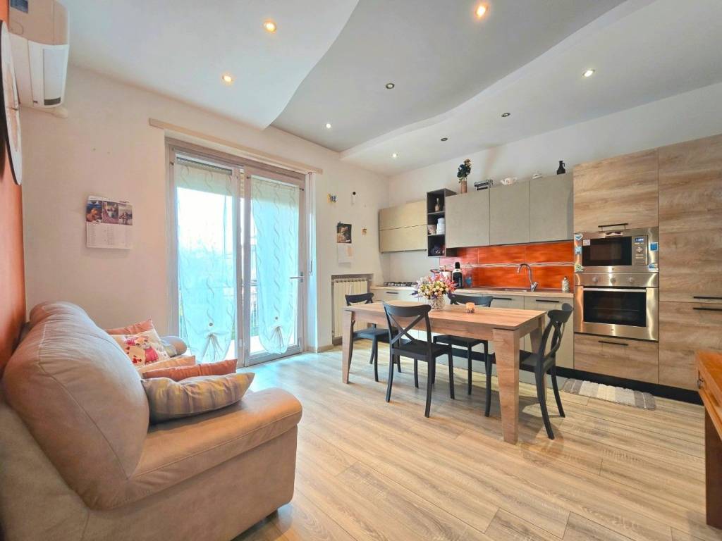 Appartamento a Alba in Via Vivaro, 69 - Foto 2