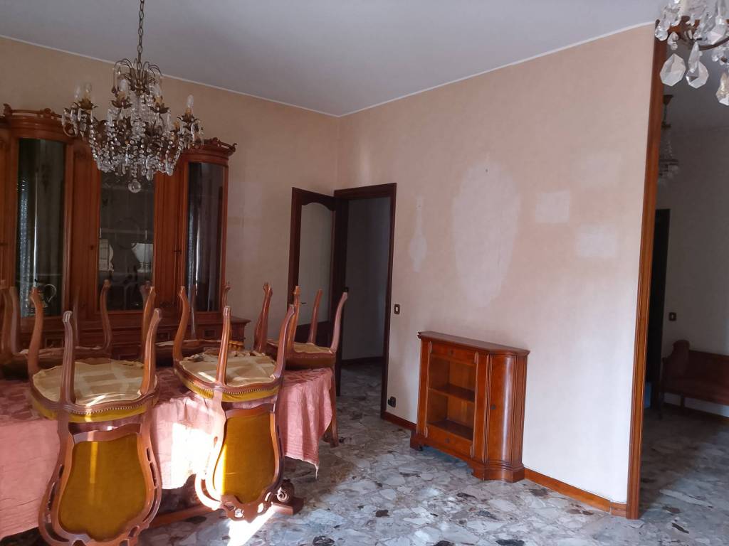 Appartamento a Alessandria in Piazza Giosuè Carducci, 3 - Foto 3