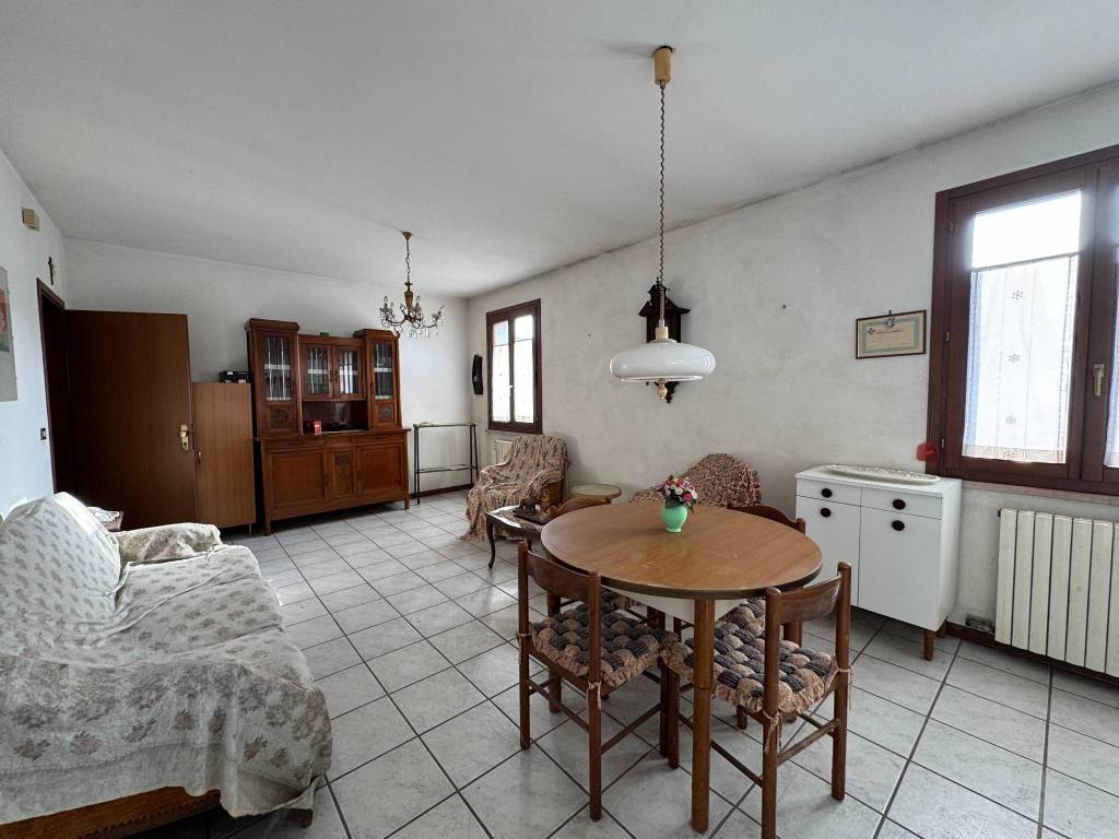 Appartamento a Legnago in Via Verona, 39 - Foto 4